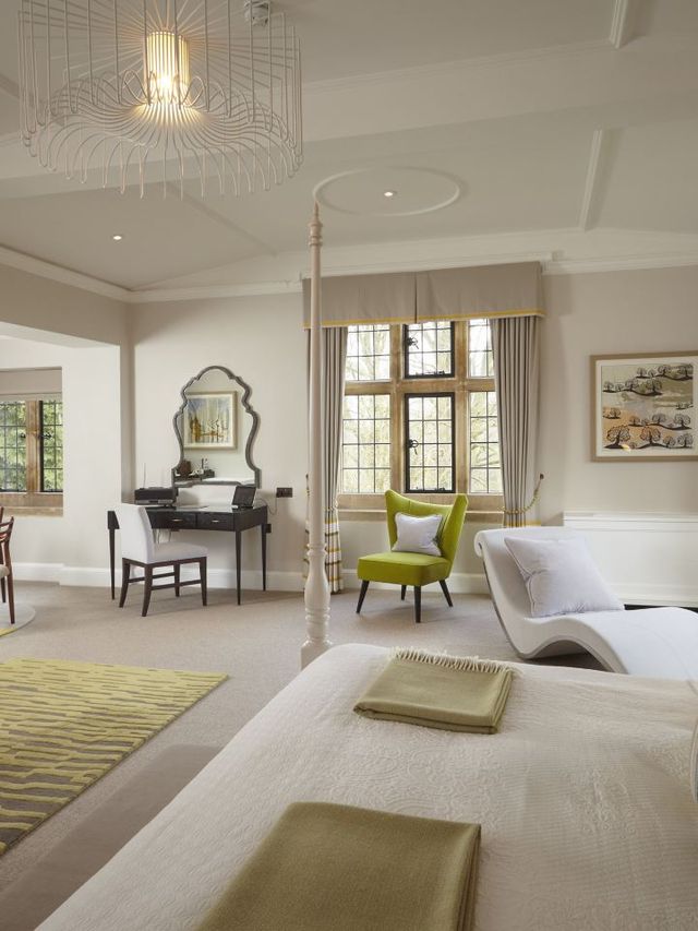 🌟 Cotswolds Charm: Top Stay at Foxhill Manor 🏰✨