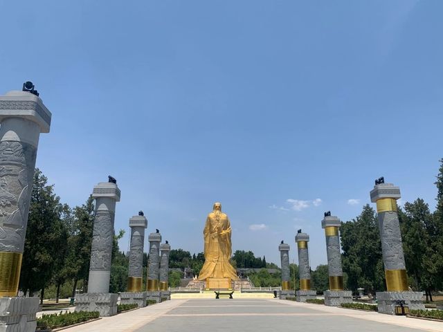 探索之旅：一個不容錯過的文化與自然盛宴。