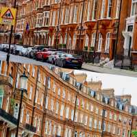 Duke of York square : King's Road City walk stroll.
