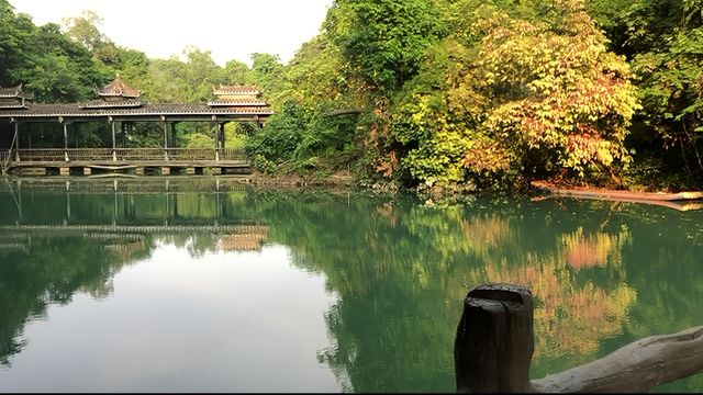 苗寨。