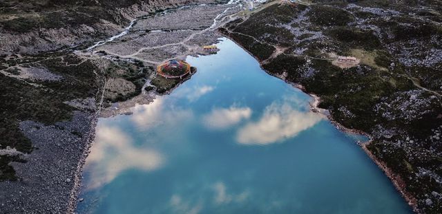 西藏山南洛扎白瑪林措徒步。