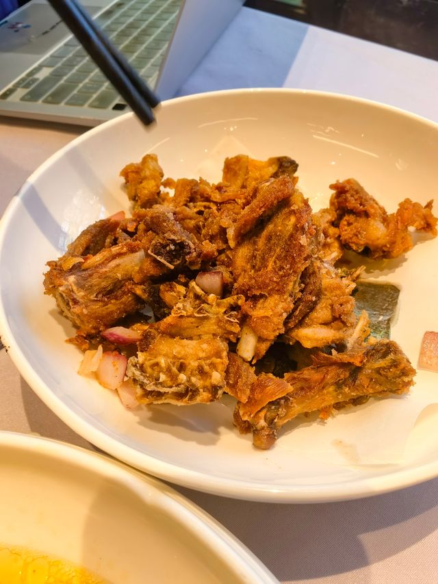 爐居＆聞喜路美食街佼佼者，上海本幫菜一只鼎