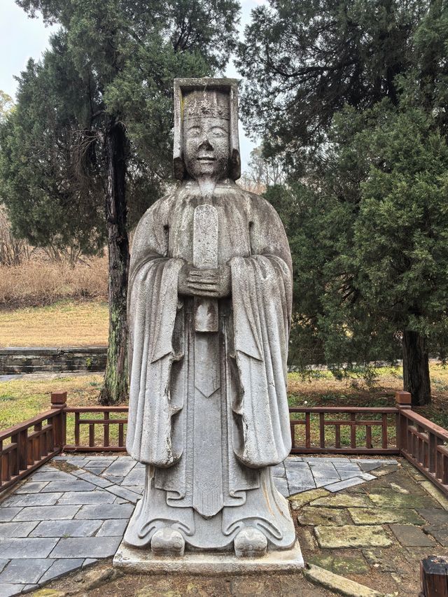 明顯陵