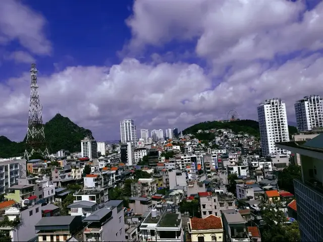 Ha Long Bay & Cat Ba Island Travel Experience