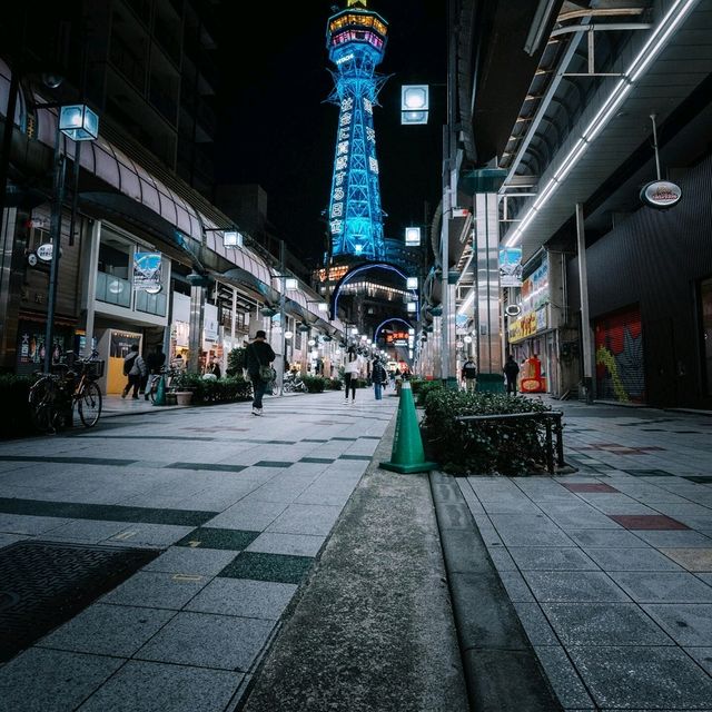 大阪新世界｜當夜幕降臨，我墜入了霓虹燈的迷幻夢境🌃 