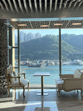 Hong Kong Tsuen Wan Bay Bridge Hotel｜Affordable Seaview Rooms!