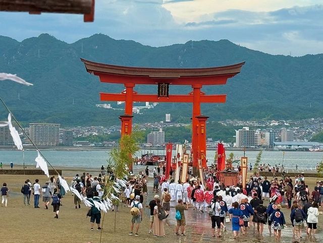 最靚嘅鳥居同嚴島神社管弦祭神儀式
