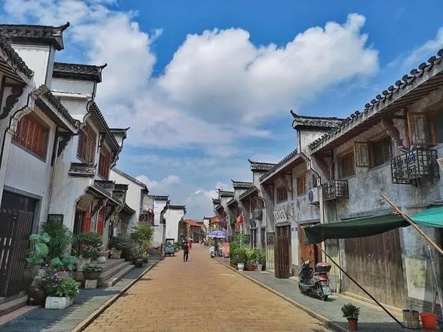 銅陵大通之旅攻略預算安排預算 2500 元,其中交通、住宿、餐飲 銅陵大通之旅攻略預算安排預算 2500 元,其中交通、住宿、餐飲