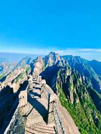 登頂黃山獨家攻略！雲霧奇松打卡指南