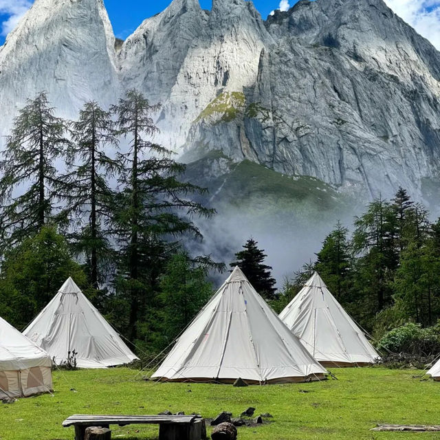 🇨🇳아부지츠에서 만난 인생 최고의 풍경!🏔️ 호수와 설산의 완벽한 조화