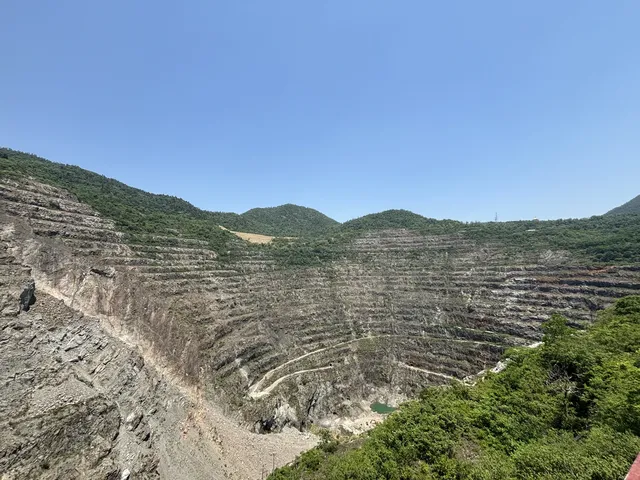 黃石國家礦山公園-亚洲第一天坑