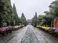 雨訪偶園-青瓦紅綢間的明清餘韻。