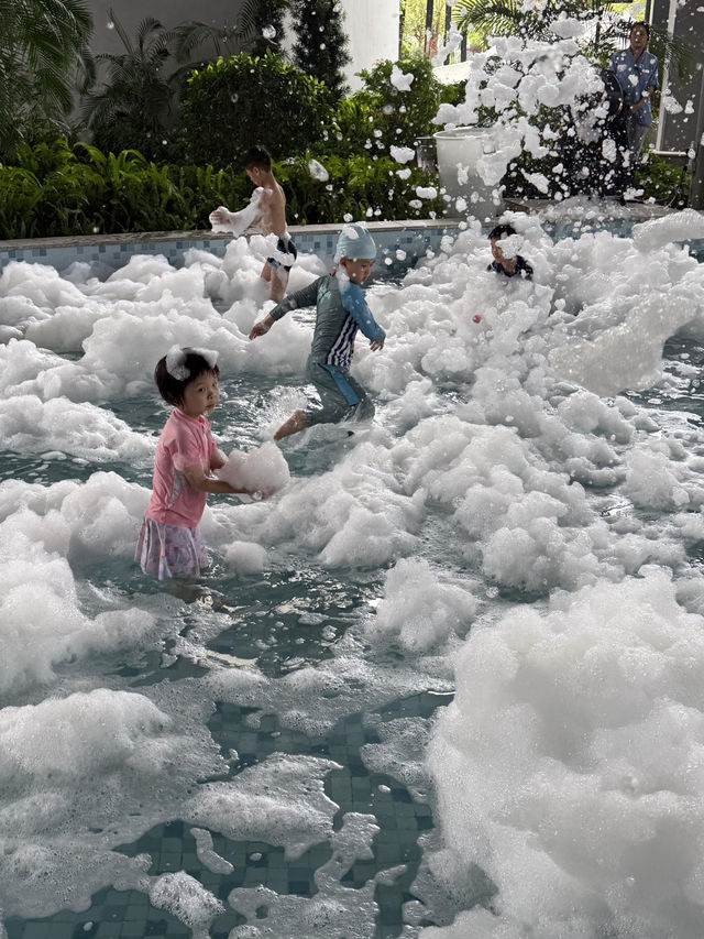 親子水樂園撒歡指南3.3萬㎡溫泉水樂園,泡私湯玩高空泳池 親子水樂園撒歡指南3.3萬㎡溫泉水樂園,泡私湯玩高空泳池