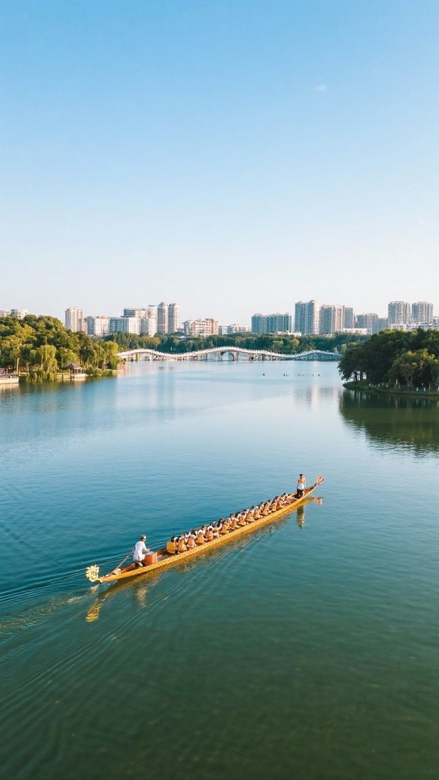 廈門三人五天旅遊計劃(總預算1.2萬元) 行程概覽: 人數:3人,時間:5天4晚,總預算:1.2萬 廈門三人五天旅遊計劃(總預算1.2萬元) 行程概覽: 人數:3人,時間:5天4晚,總預算:1.2萬