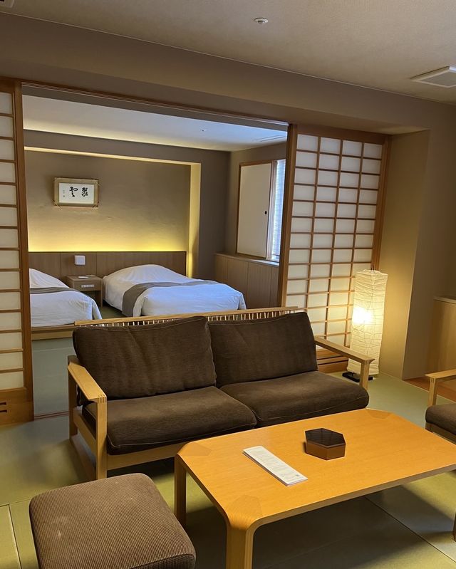 雪景溫泉天花板在這