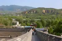 與有肝膽人共事,從無字句處讀書。