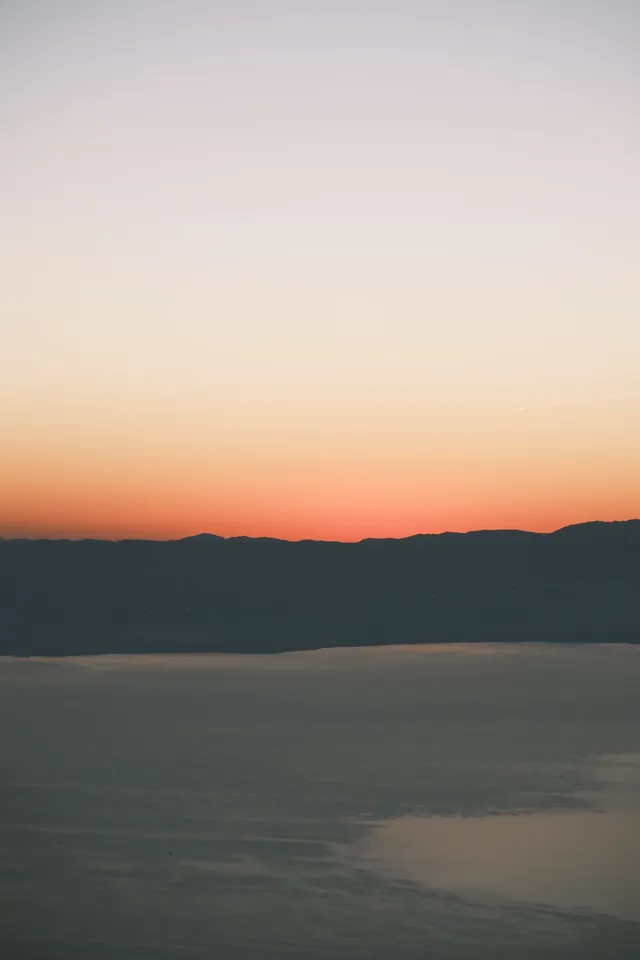 西山貓貓菁日出、晨霧、圓月 西山貓貓菁日出、晨霧、圓月