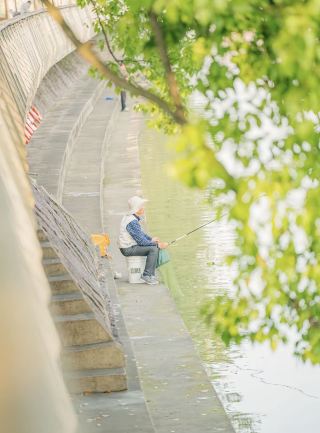 [ความสงบเพื่อการเยียวยา: ค้นพบตัวเองท่ามกลางทุ่งดอกทิวลิปที่สะพานซูซี] เช็คอิน: เมืองโบราณหลานซีโย่วปู้ + ทะเลดอกทิวลิปที่สะพานซูซี