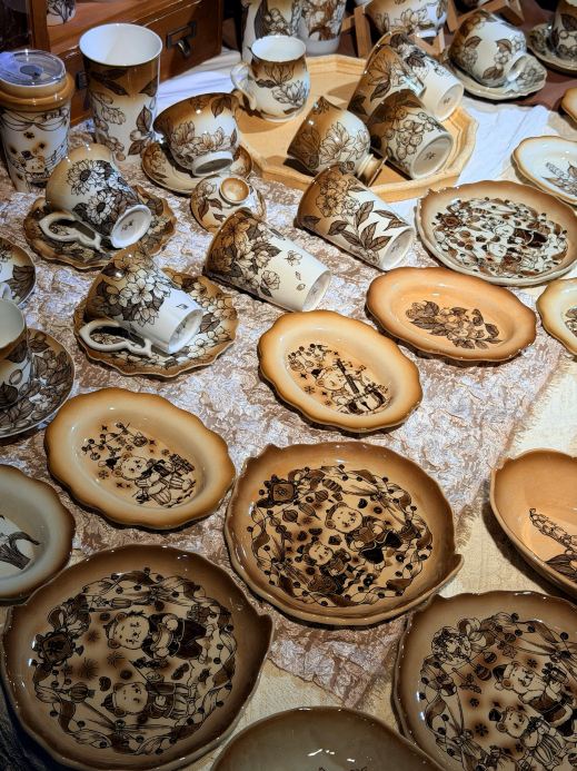 景德鎮陶溪川的瓷器真的美到我了| Trip.com Jingdezhen