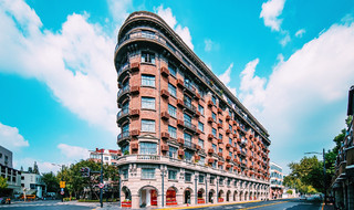 Shanghai Hengfu Citywalk | Hidden among the plane trees are villas, every step reveals a poetic scene.