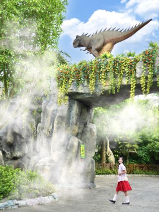 Zigong Fantawild Dinosaur Water Splash Festival Budget-Friendly Summer Vacation Guide Under 100 Yuan Per Person