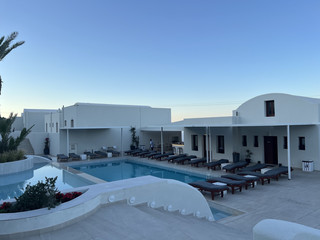 โรงแรม Splendor Suites เป็นโรงแรมที่ยอดเยี่ยมมาก ฉันขอแนะนำอย่างยิ่งให้ทุกคนมาพักที่นี่!