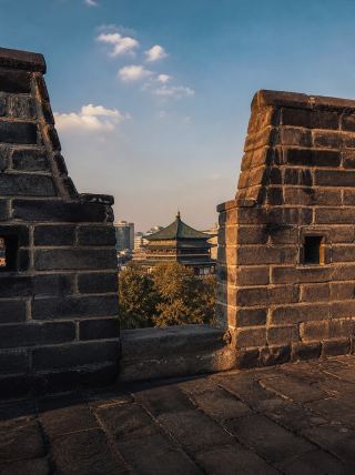 Best of Xi'an in September: Pomegranates and grapes + moon gazing on the City Wall during Mid-Autumn Festival