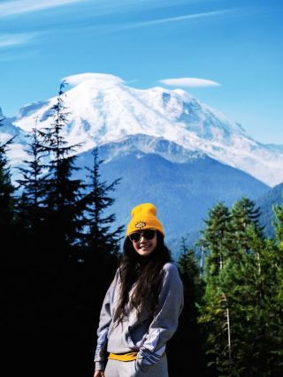 Seattle Mt. Rainier autumn trip: The snow-capped mountains and lakes are stunning!