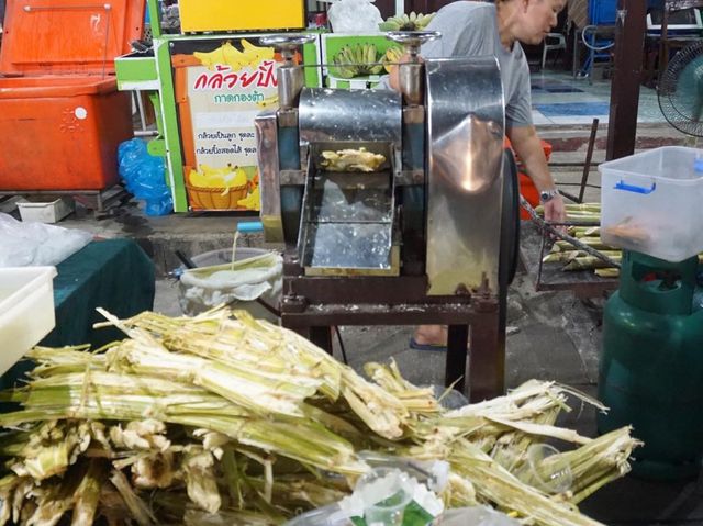 กาดกองต้า ถนนคนเดินลำปาง