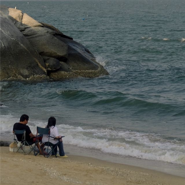 หนีร้อนไปนั่งริมทะเลที่หาดทรายน้อย หัวหิน