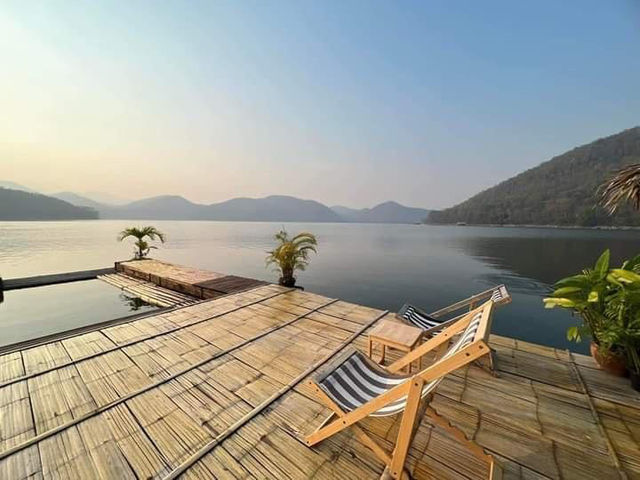 Sweet Home Floating House 