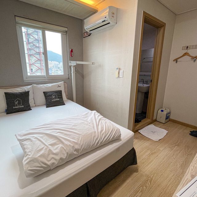 釜山住宿推薦｜南浦站K-GuestHouse，一人只要$400，有海景有早餐！