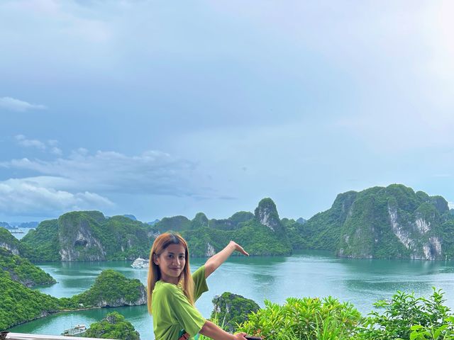 Sailing Through Halong’s mysteries 