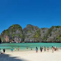 อ่าวมาหยา จังหวัดกระบี่