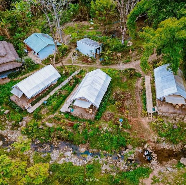 ที่พักริมลำธาร ท่ามกลางหุบเขา บ่อเกลือน่าน