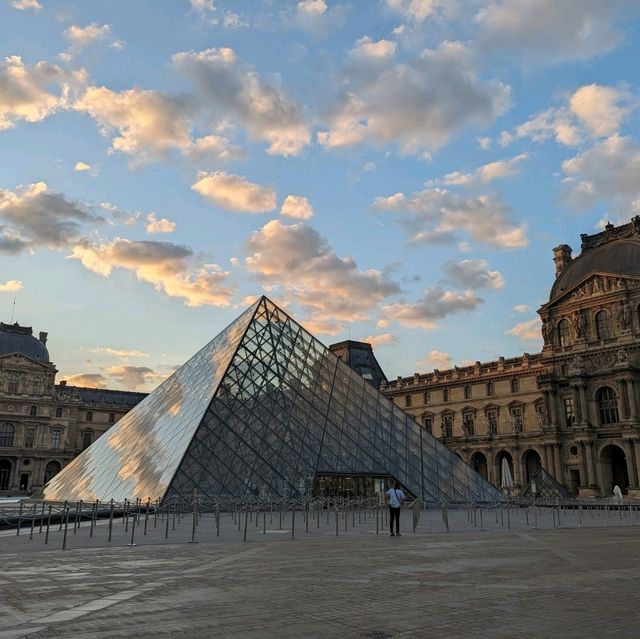 來巴黎怎麼能不逛羅浮宮🇫🇷
