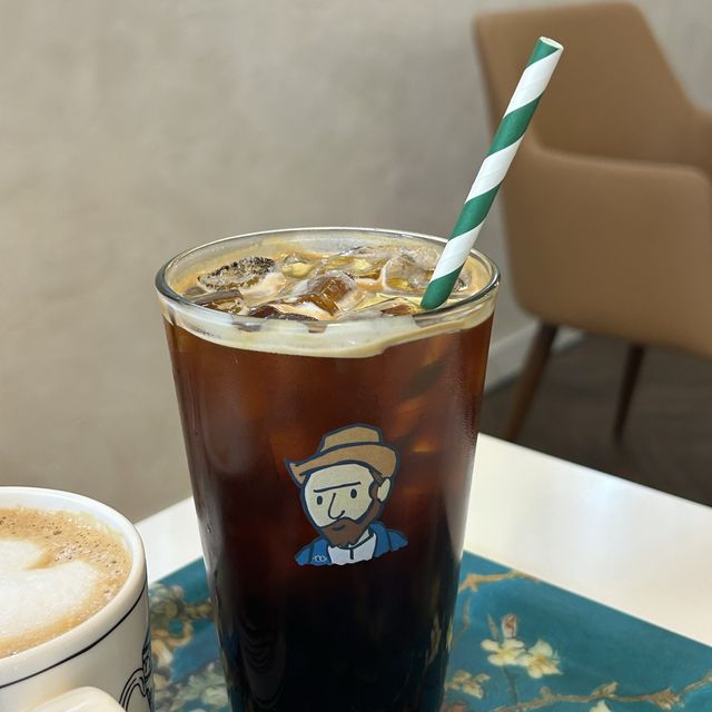 수원 행궁동의 반고흐 전시회같은 감성카페☕️ “반고흐카페” 수원 행궁동의 반고흐 전시회같은 감성카페☕️ “반고흐카페”