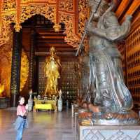 วัดไป่ดิ่งห์ เวียดนาม สวยงามมาก