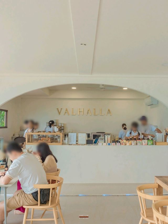 คาเฟ่เปิดใหม่เขาหลักพร้อมวิวทะเลแบบ180องศา


