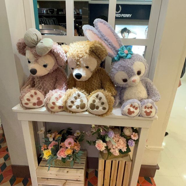 Duffy & Friends Travel Together for LCX  Duffy & Friends Travel Together for LCX