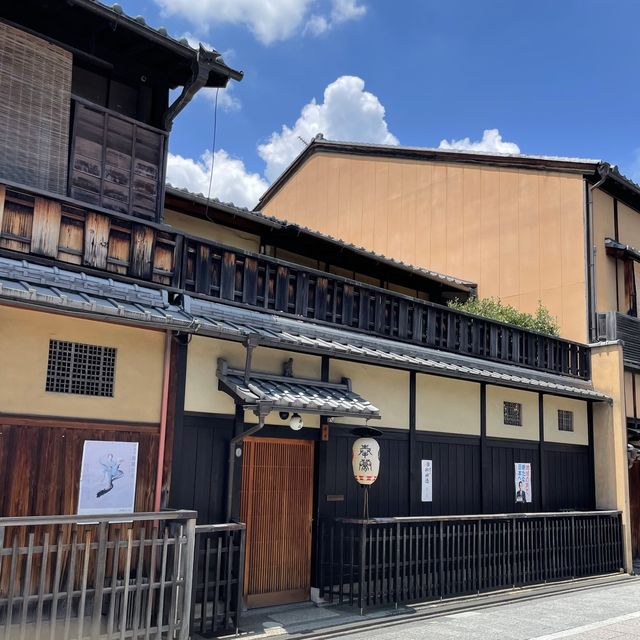 【京都府】絶品ぷるぷるの名物わらび餅を堪能！