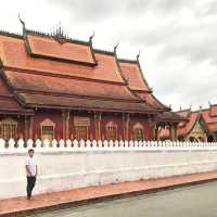 วัดแสนสุขาราม หลวงพระบาง