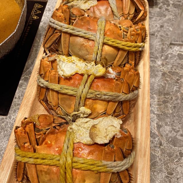 爆膏大閘蟹放題，任飲任食150分鐘