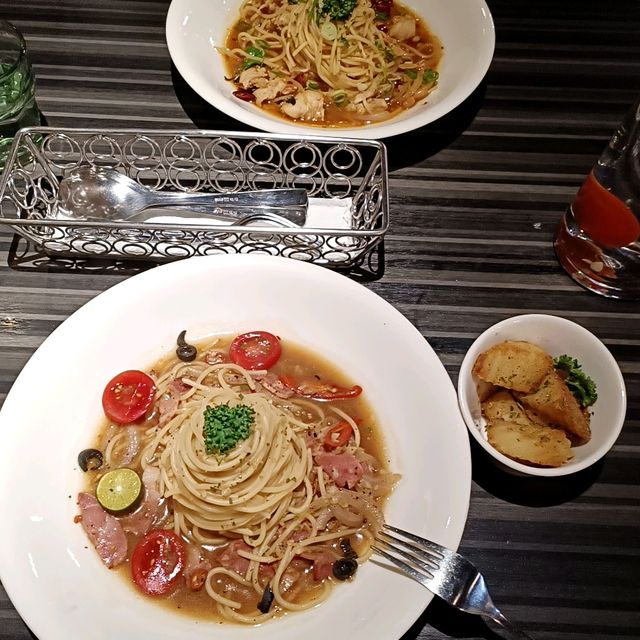 高雄洋城義式料理 米塔集團之一 餐廳環境氣氛皆佳 餐點好吃 服務良好 高雄洋城義式料理 米塔集團之一 餐廳環境氣氛皆佳 餐點好吃 服務良好