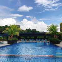 🇲🇾馬來西亞沙巴🏊🏻‍♀️🏊🏻🏊🏻‍♂️打卡拍照泳池飯店📍 Hilton Kota Kinabalu