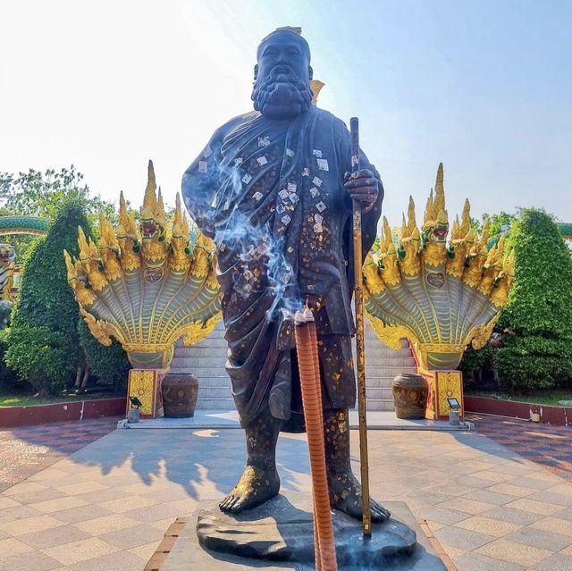 อุทยานพระฤาษี องค์ใหญ่ที่สุดในโลก