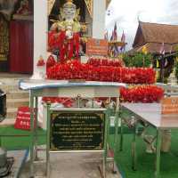 วัดทรายมูลเมือง ไหว้ขอพรท้าวเวสสุวรรณ