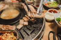 ร้านหมูย่างบุฟเฟ่ต์ 강남 돼지상회 | สาขาฮงแด