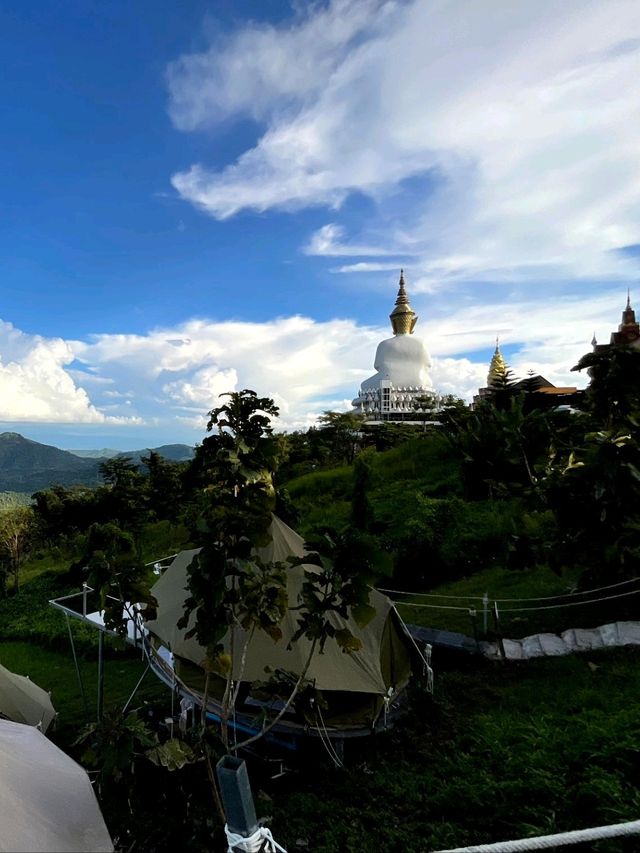 วัดพระธาตุผาซ่อนแก้ว เพชรบูรณ์