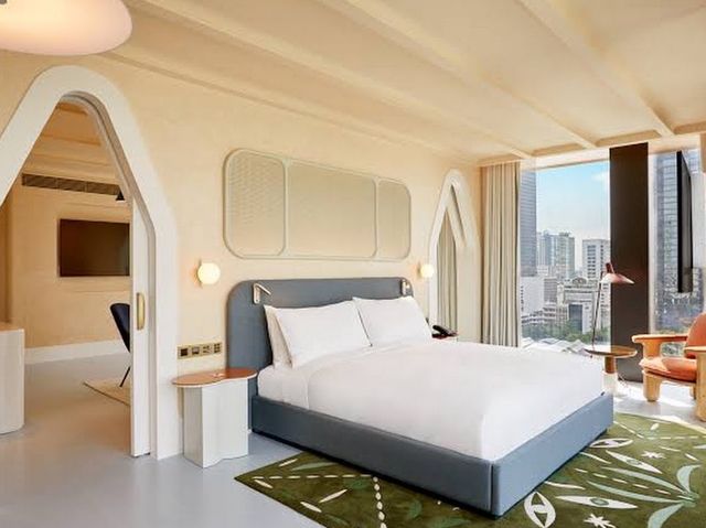 曼谷瑪哈納功標準酒店：現代摩登，入住福利豐富